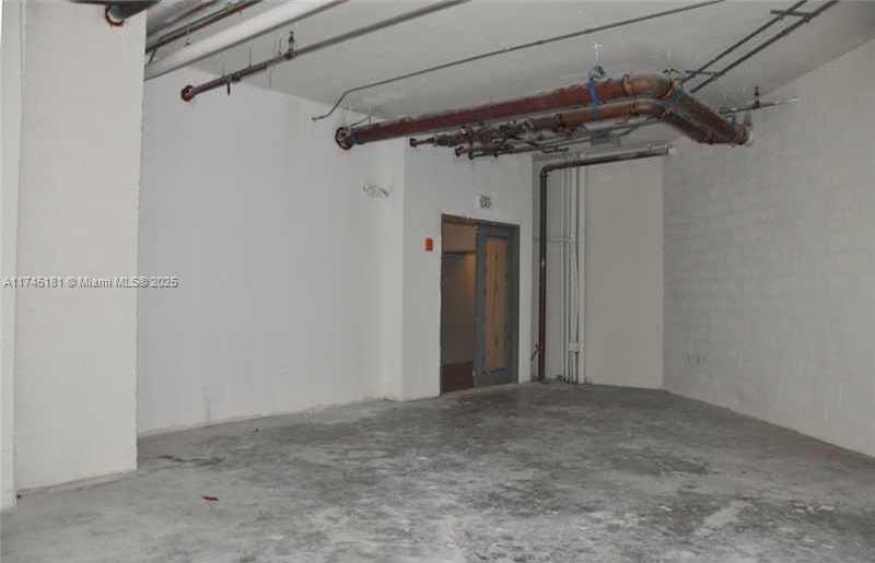 Small Image of 1900 NORTH BAYSHORE DR #212, Miami Number 5