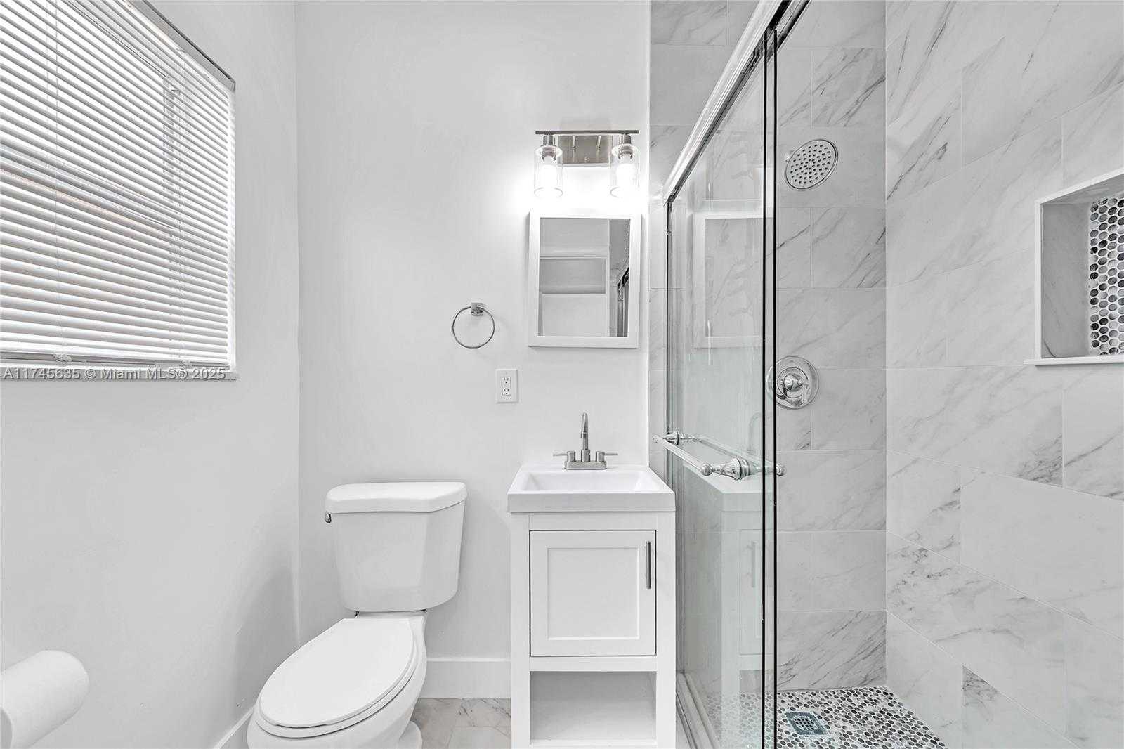 Small Image of 1839 Funston St, Hollywood, FL 33020, USA Number 22