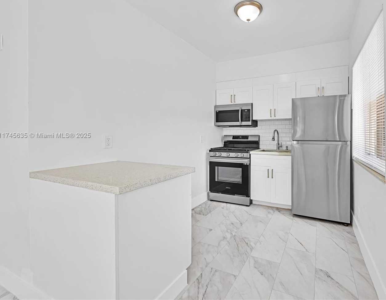Small Image of 1839 Funston St, Hollywood, FL 33020, USA Number 29