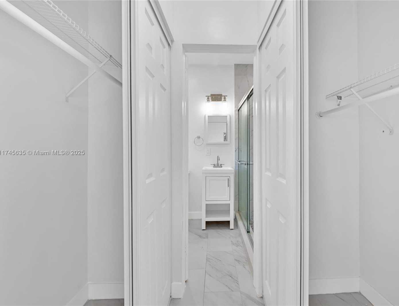 Small Image of 1839 Funston St, Hollywood, FL 33020, USA Number 35