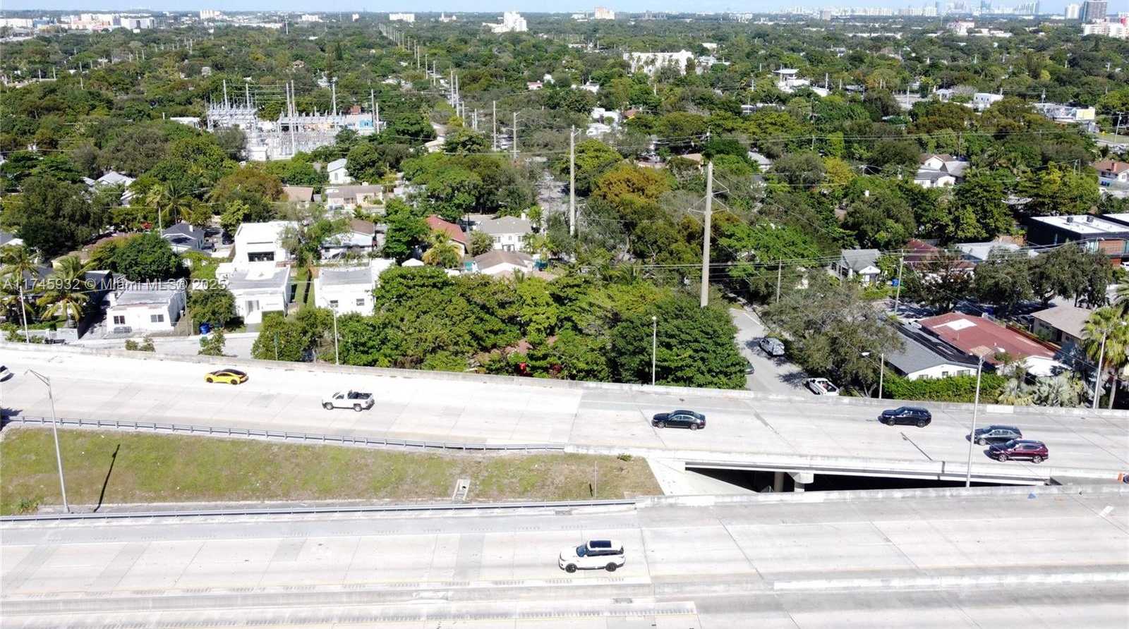 Small Image of 321 NORTH WEST 37TH ST, Miami Number 10