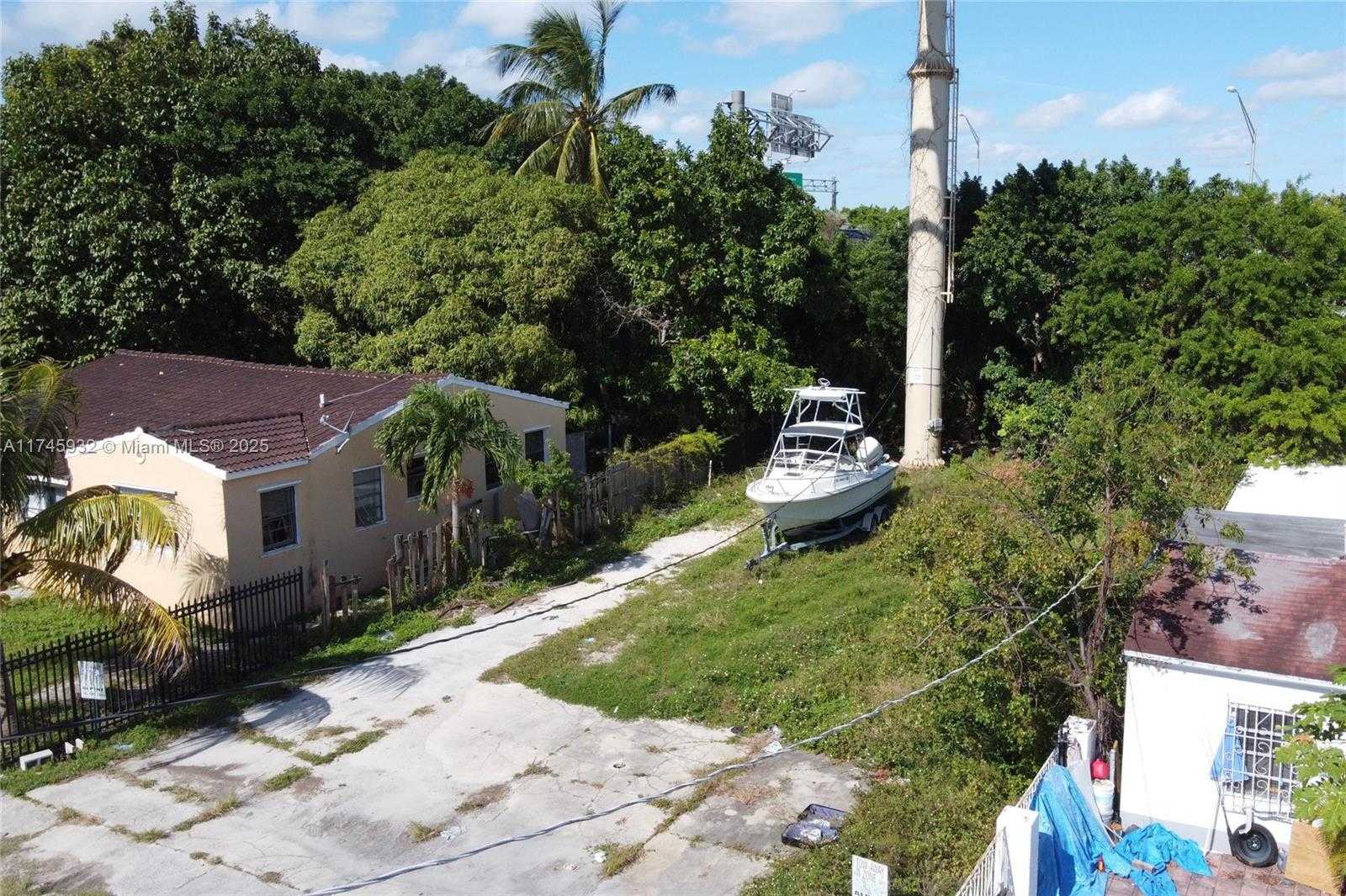 Small Image of 321 NORTH WEST 37TH ST, Miami Number 18