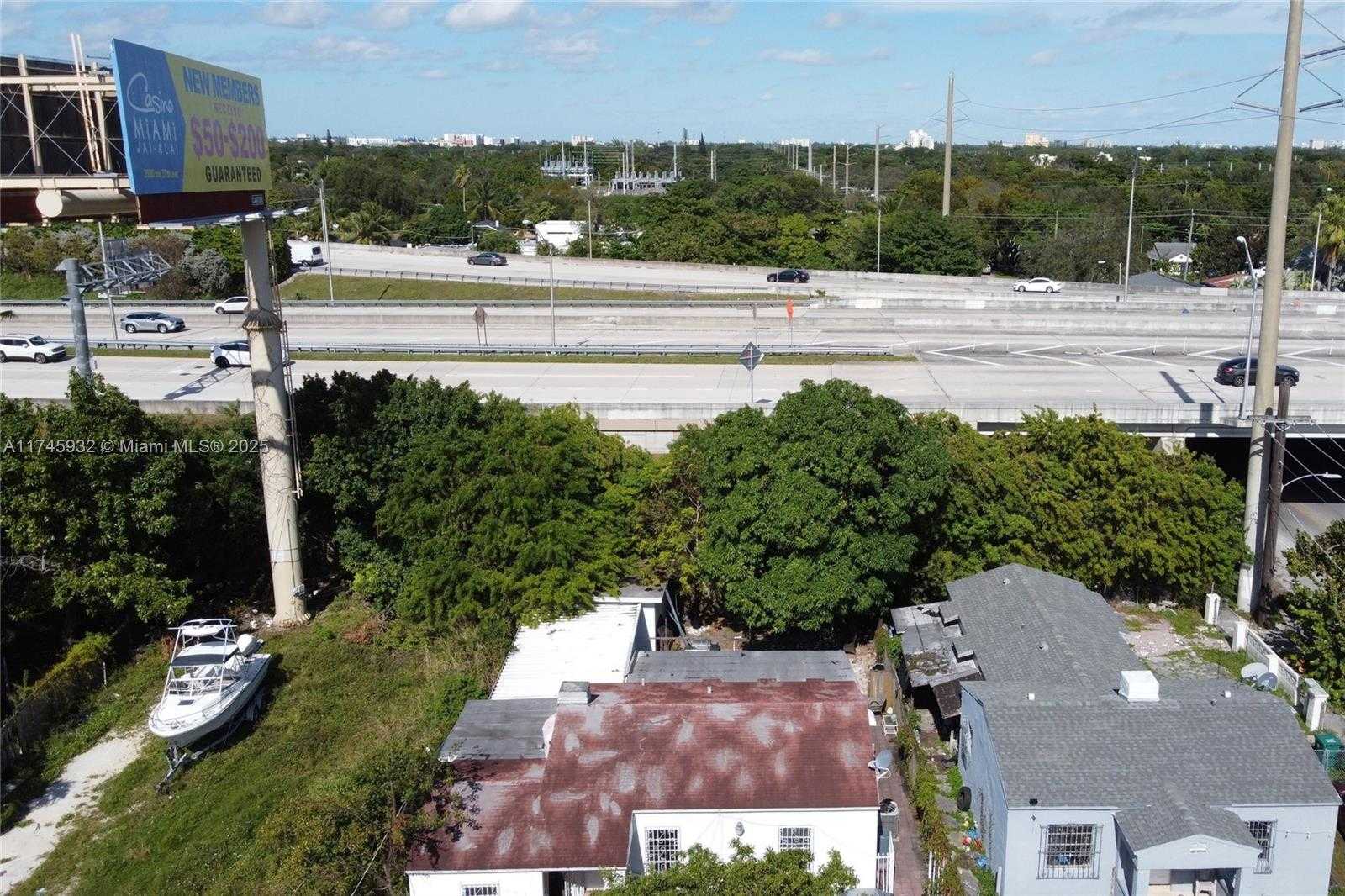 Small Image of 321 NORTH WEST 37TH ST, Miami Number 20