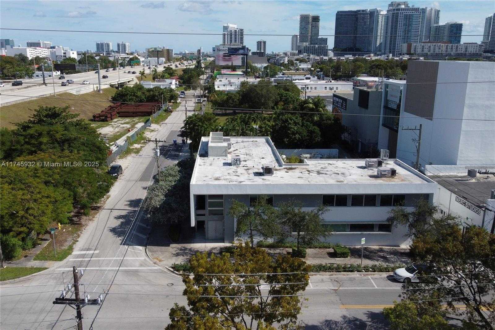 Small Image of 321 NORTH WEST 37TH ST, Miami Number 23