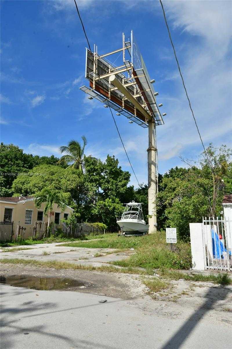 Small Image of 321 NORTH WEST 37TH ST, Miami Number 34