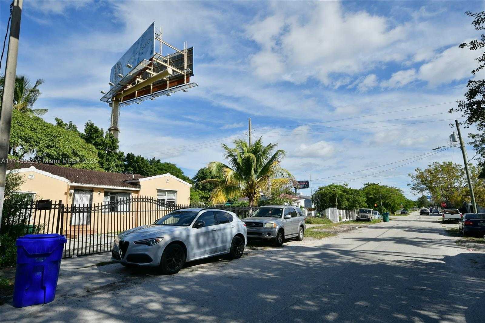 Small Image of 321 NORTH WEST 37TH ST, Miami Number 48