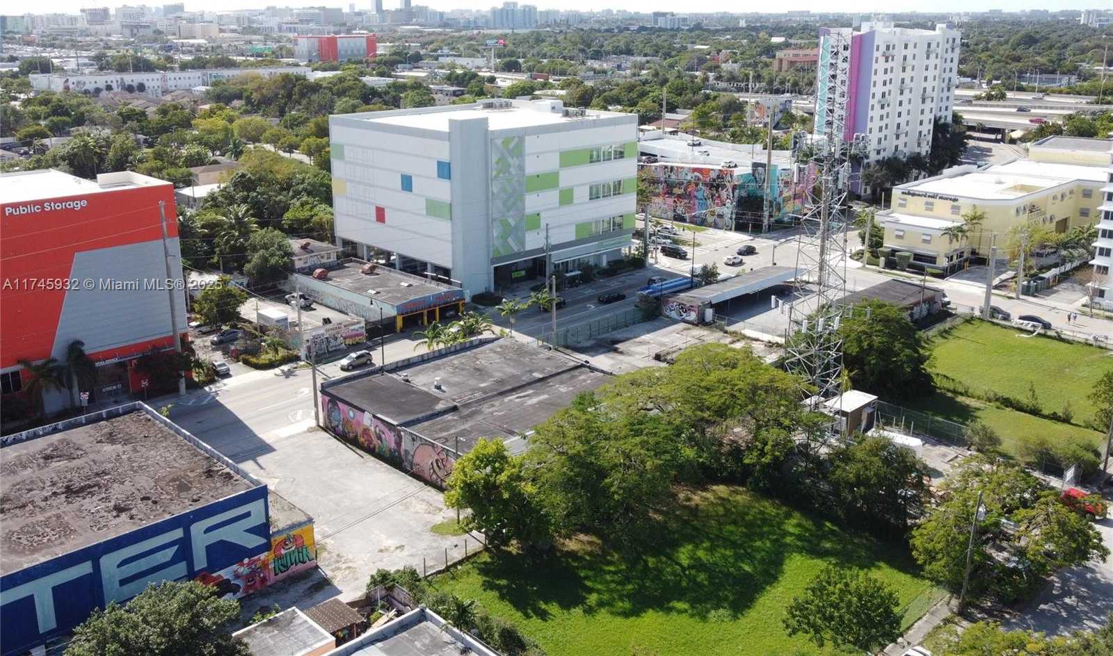 Small Image of 321 NORTH WEST 37TH ST, Miami Number 5