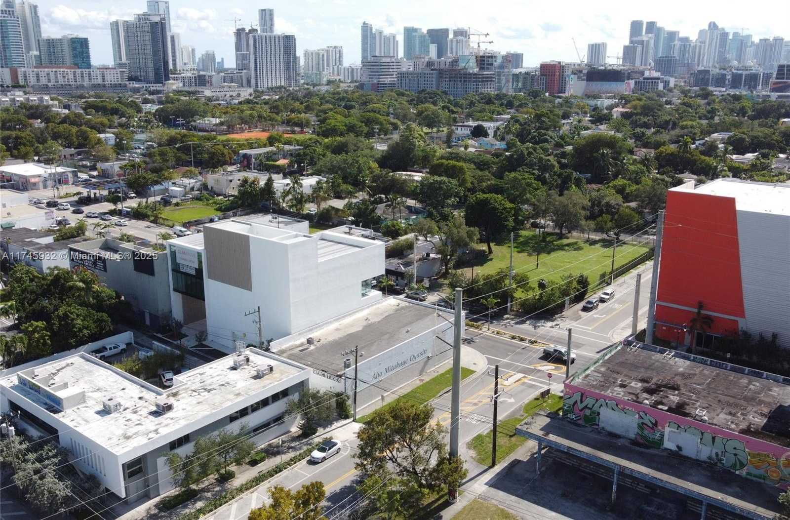 Small Image of 321 NORTH WEST 37TH ST, Miami Number 7