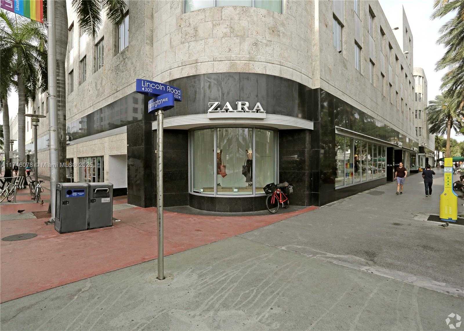 Small Image of 420 LINCOLN ROAD #215, Miami Beach Number 5