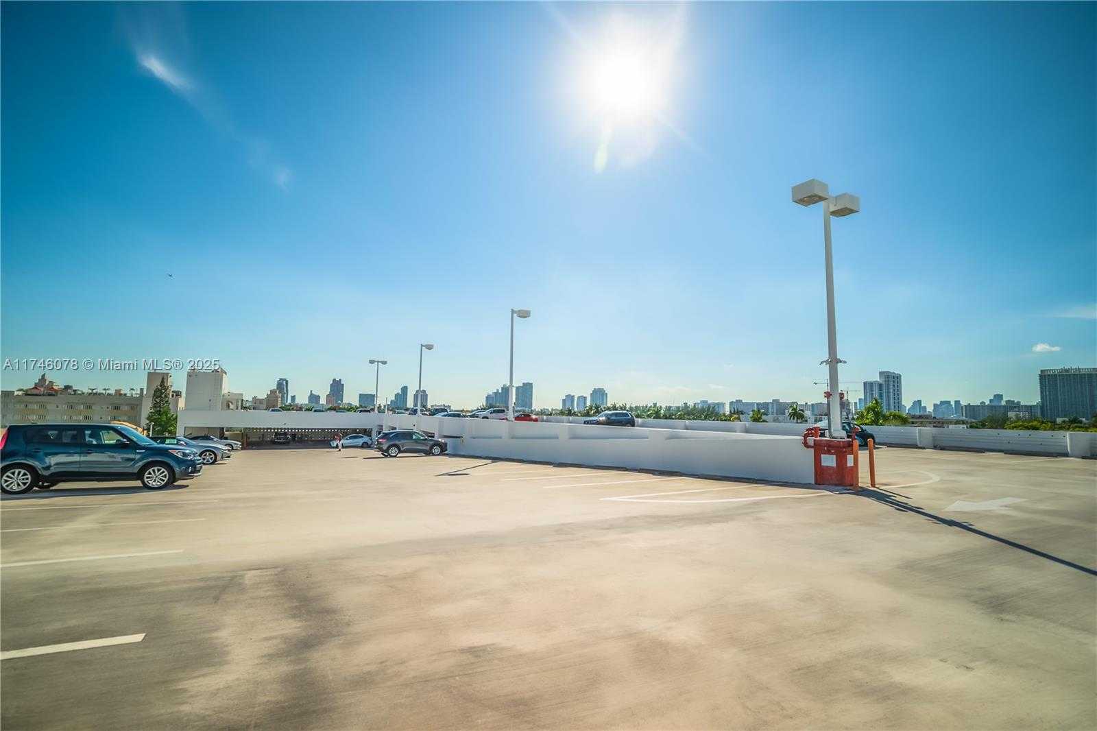 Small Image of 420 LINCOLN ROAD #215, Miami Beach Number 9