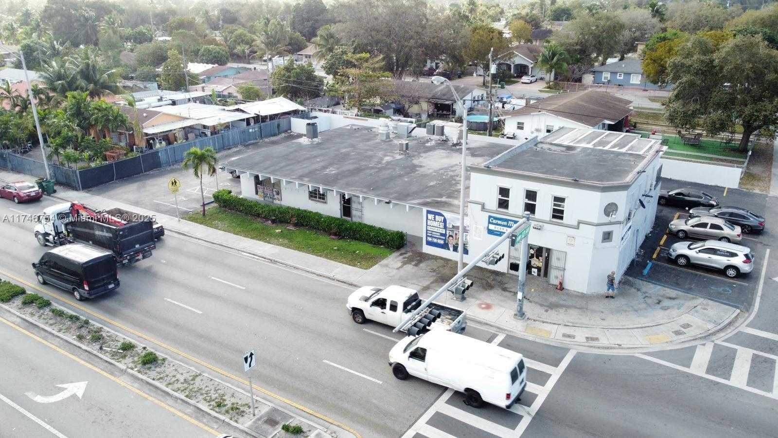 Small Image of 1186 NW 103rd St, Miami, FL 33150, USA Number 12