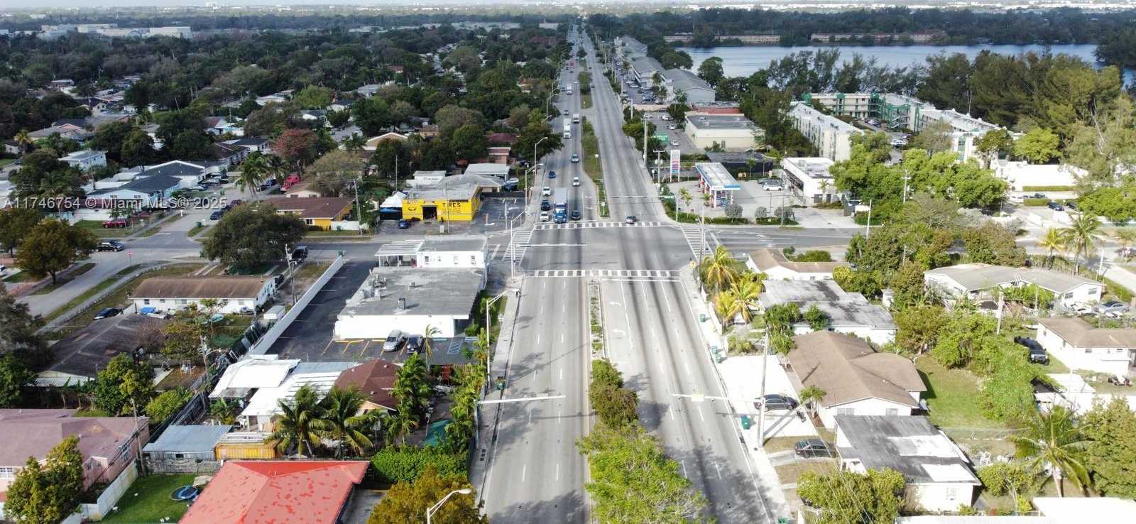 Small Image of 1186 NW 103rd St, Miami, FL 33150, USA Number 18