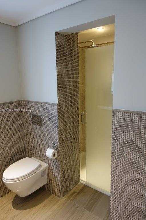 Small Image of 6130 NORTH EAST 4TH CT, Miami Number 10