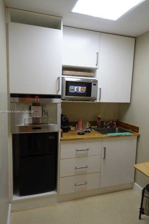 Small Image of 6130 NORTH EAST 4TH CT, Miami Number 16