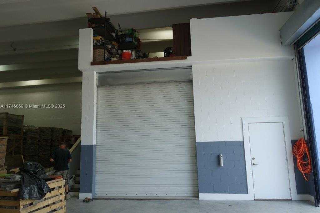 Small Image of 6130 NORTH EAST 4TH CT, Miami Number 22