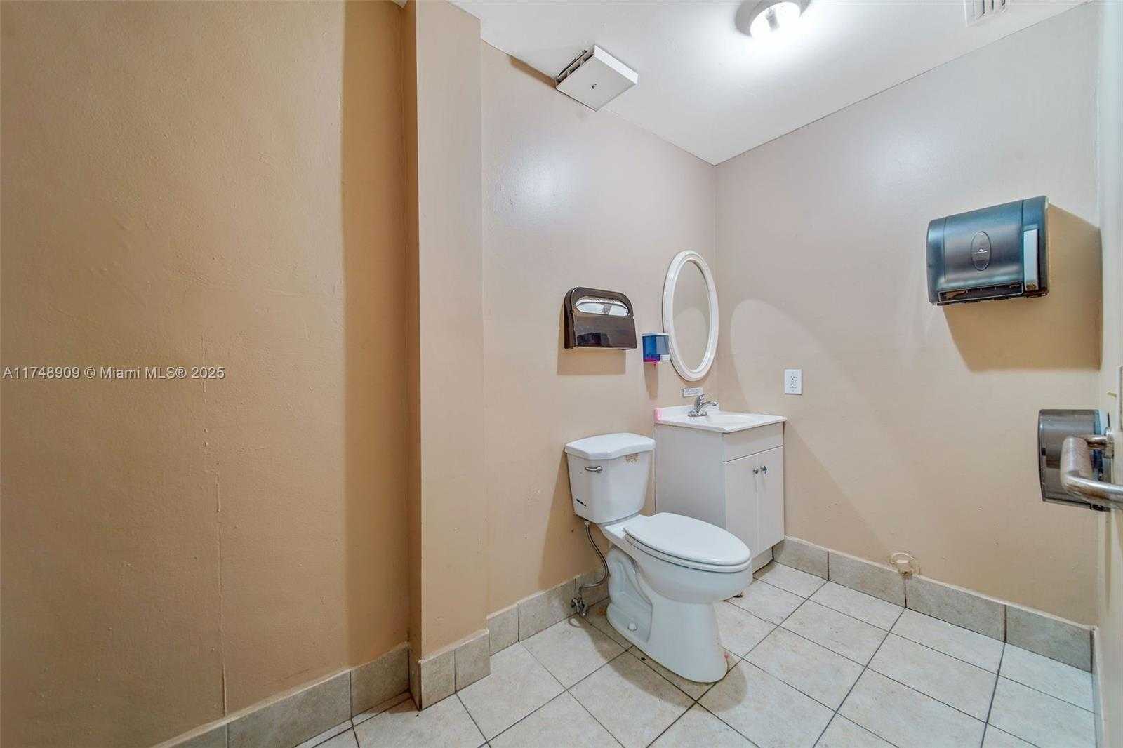 Small Image of 25 EAST 4TH ST, Hialeah Number 11