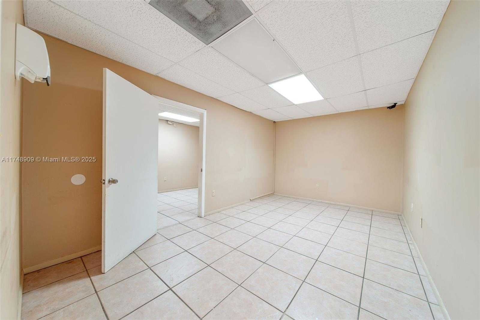 Small Image of 25 EAST 4TH ST, Hialeah Number 17