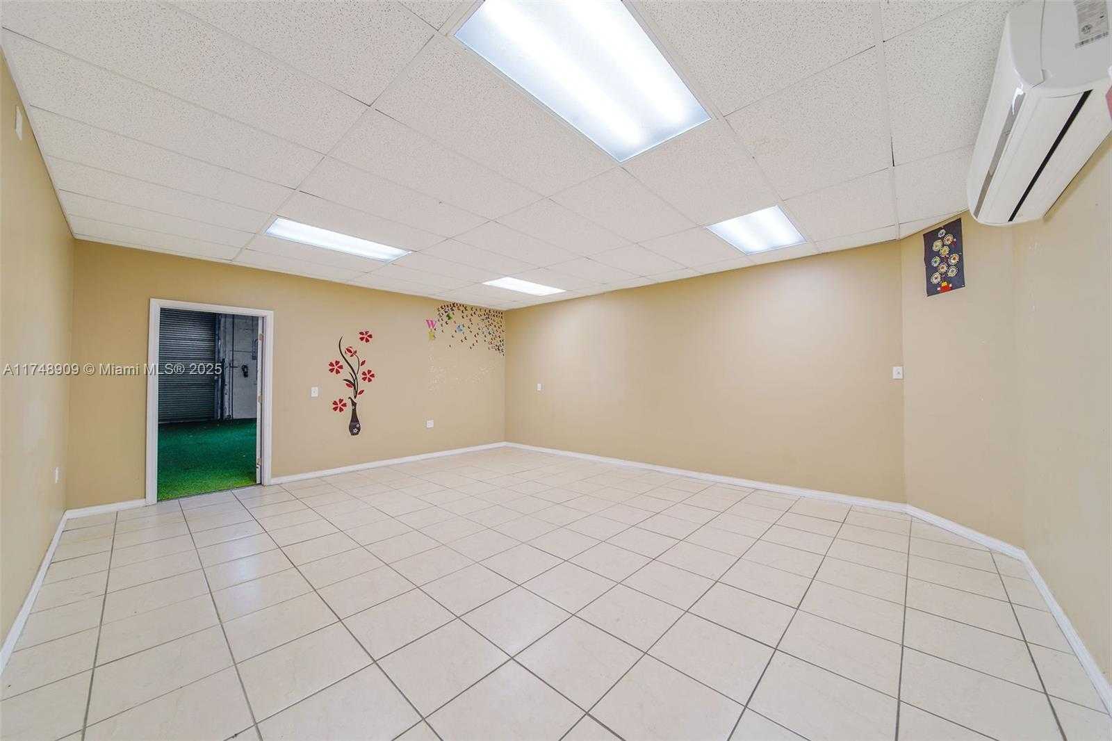 Small Image of 25 EAST 4TH ST, Hialeah Number 18