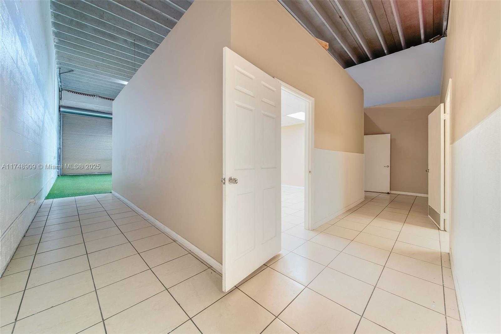 Small Image of 25 EAST 4TH ST, Hialeah Number 19