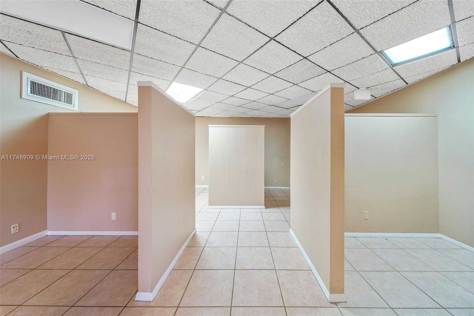 Small Image of 25 EAST 4TH ST, Hialeah Number 9