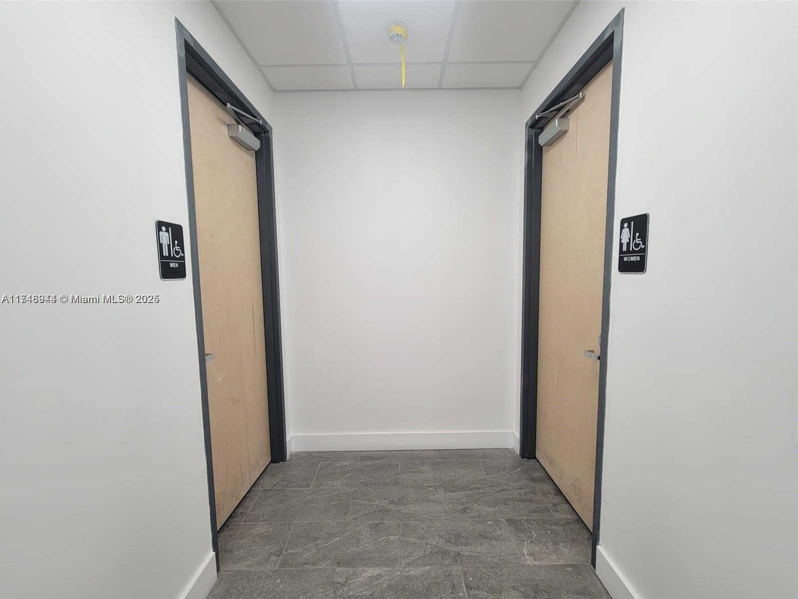 Small Image of 10450 NORTH WEST 33RD ST #304, Doral Number 11