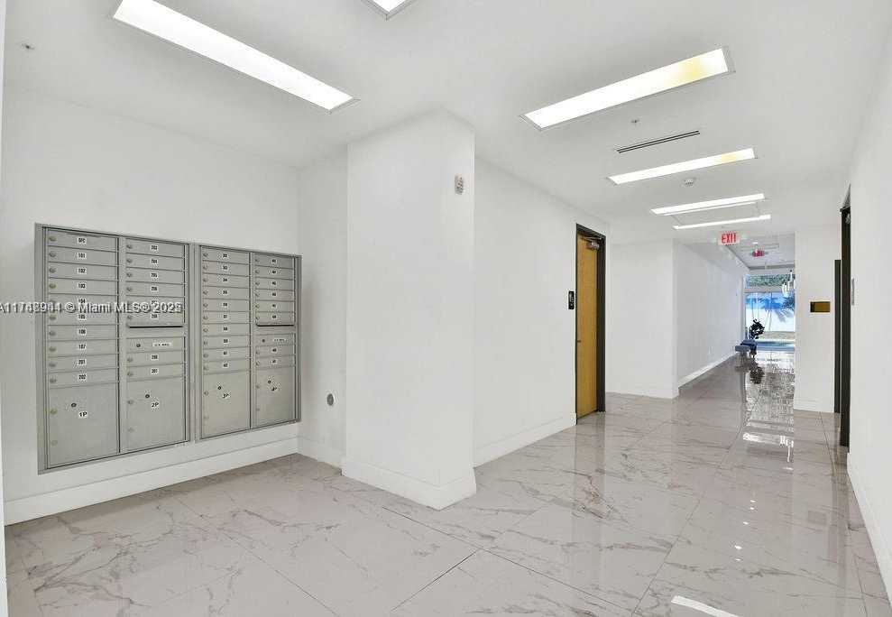 Small Image of 10450 NORTH WEST 33RD ST #304, Doral Number 13