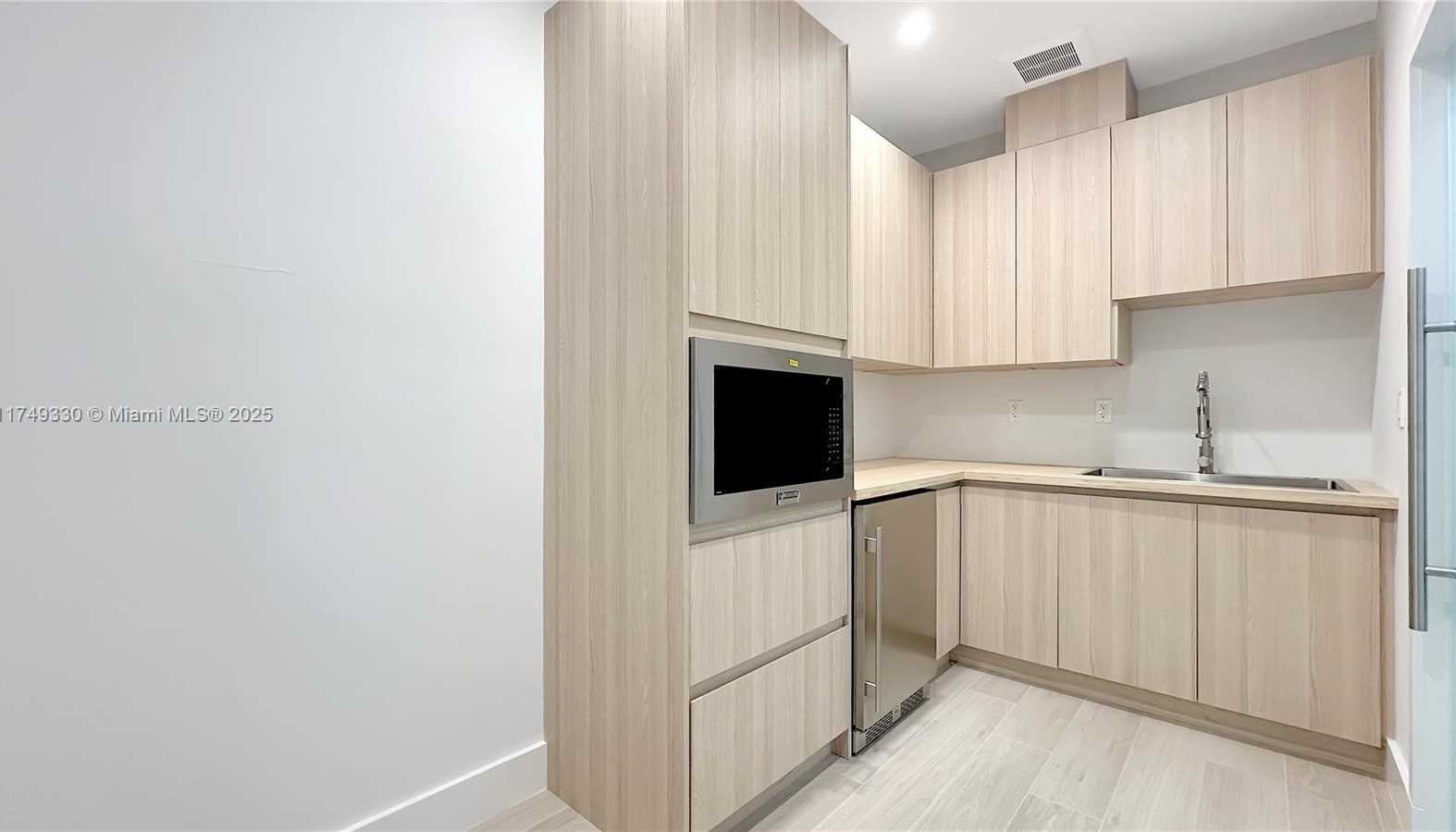Small Image of 6700 NORTH EAST 2ND CT #4, Miami Number 23