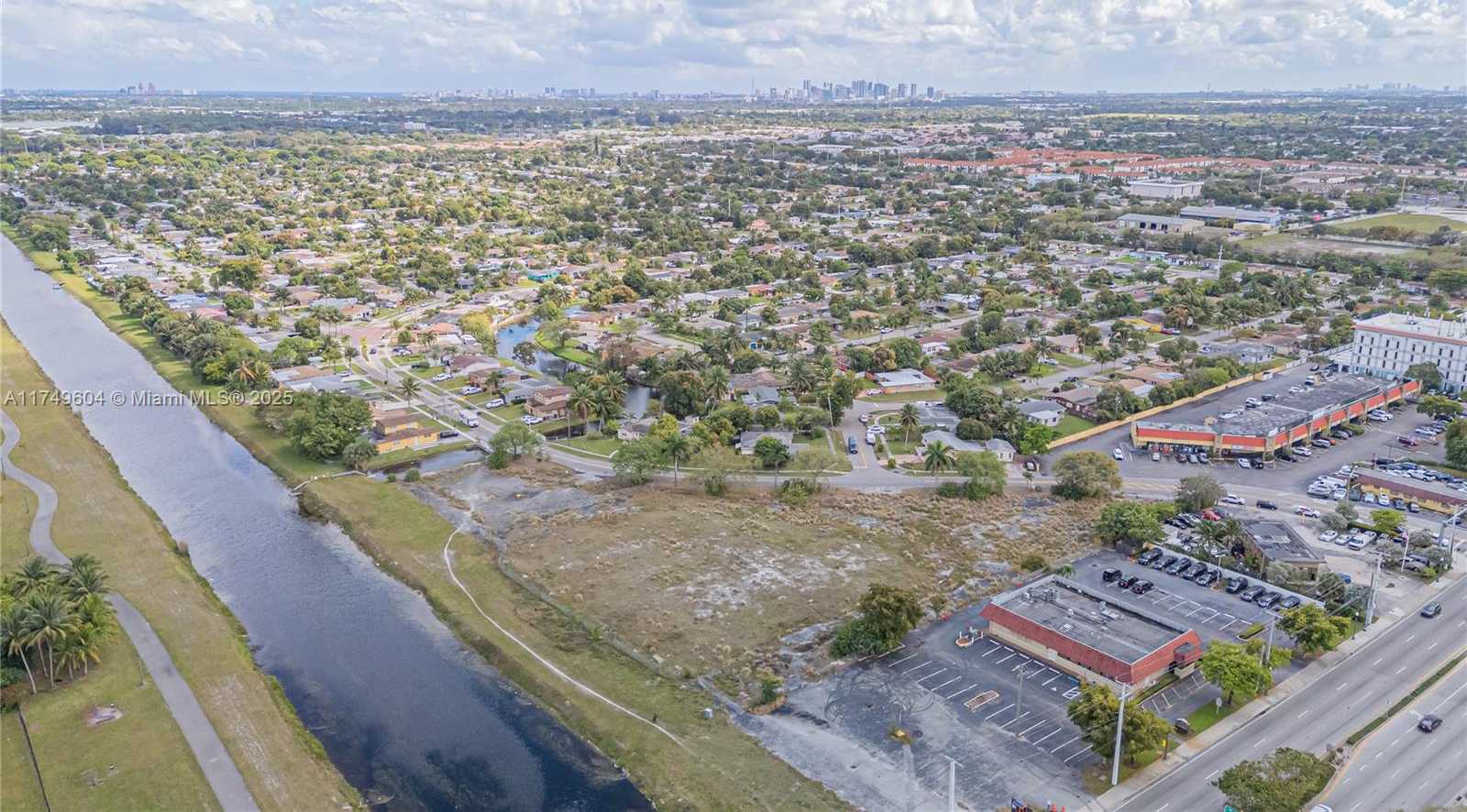 Small Image of 3900 NORTH WEST 37TH ST, Lauderdale Lakes Number 12