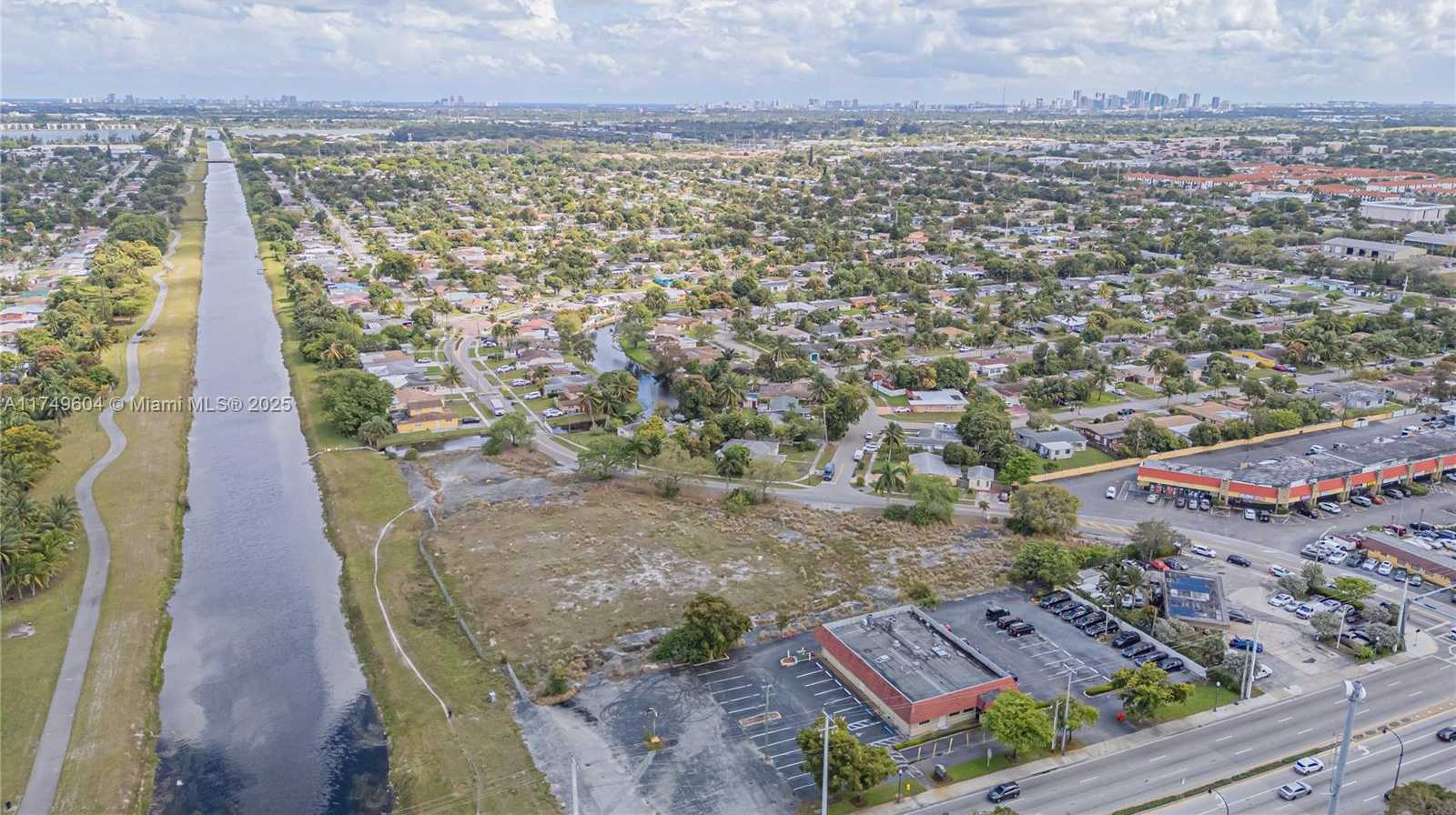 Small Image of 3900 NORTH WEST 37TH ST, Lauderdale Lakes Number 13