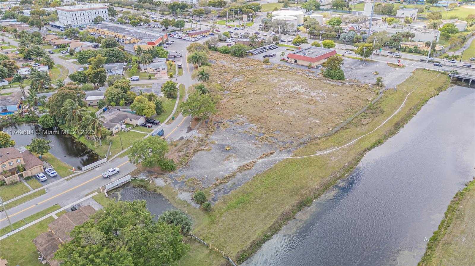Small Image of 3900 NORTH WEST 37TH ST, Lauderdale Lakes Number 18