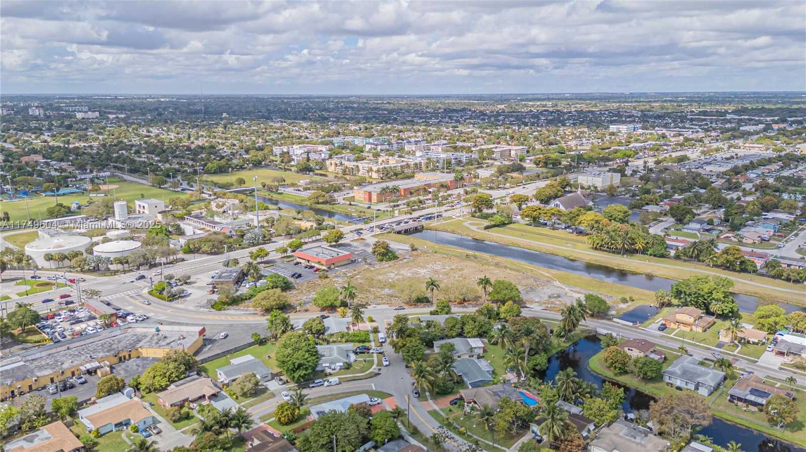 Small Image of 3900 NORTH WEST 37TH ST, Lauderdale Lakes Number 5