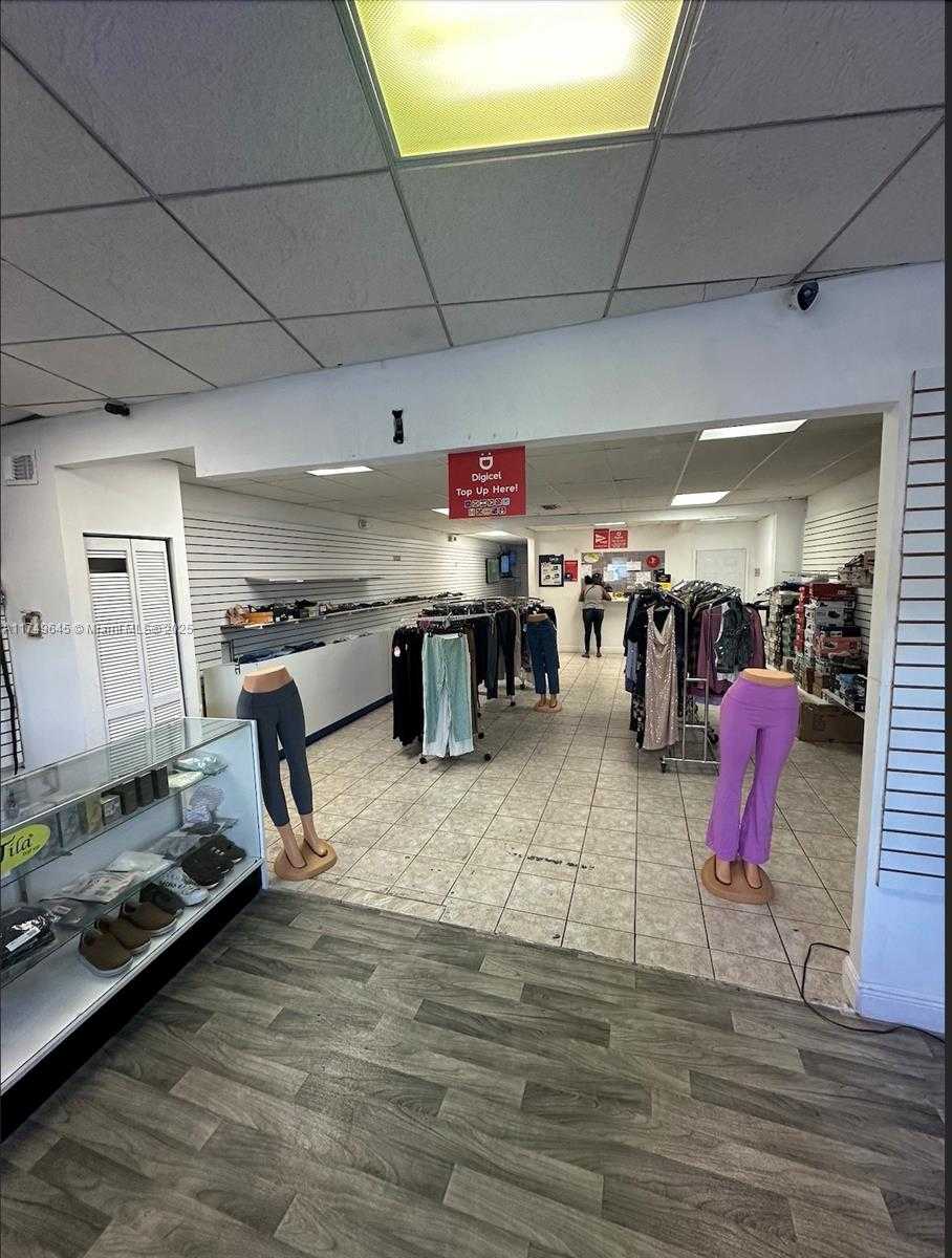 Small Image of 6400 Pembroke Rd, Miramar, FL 33023, USA Number 8