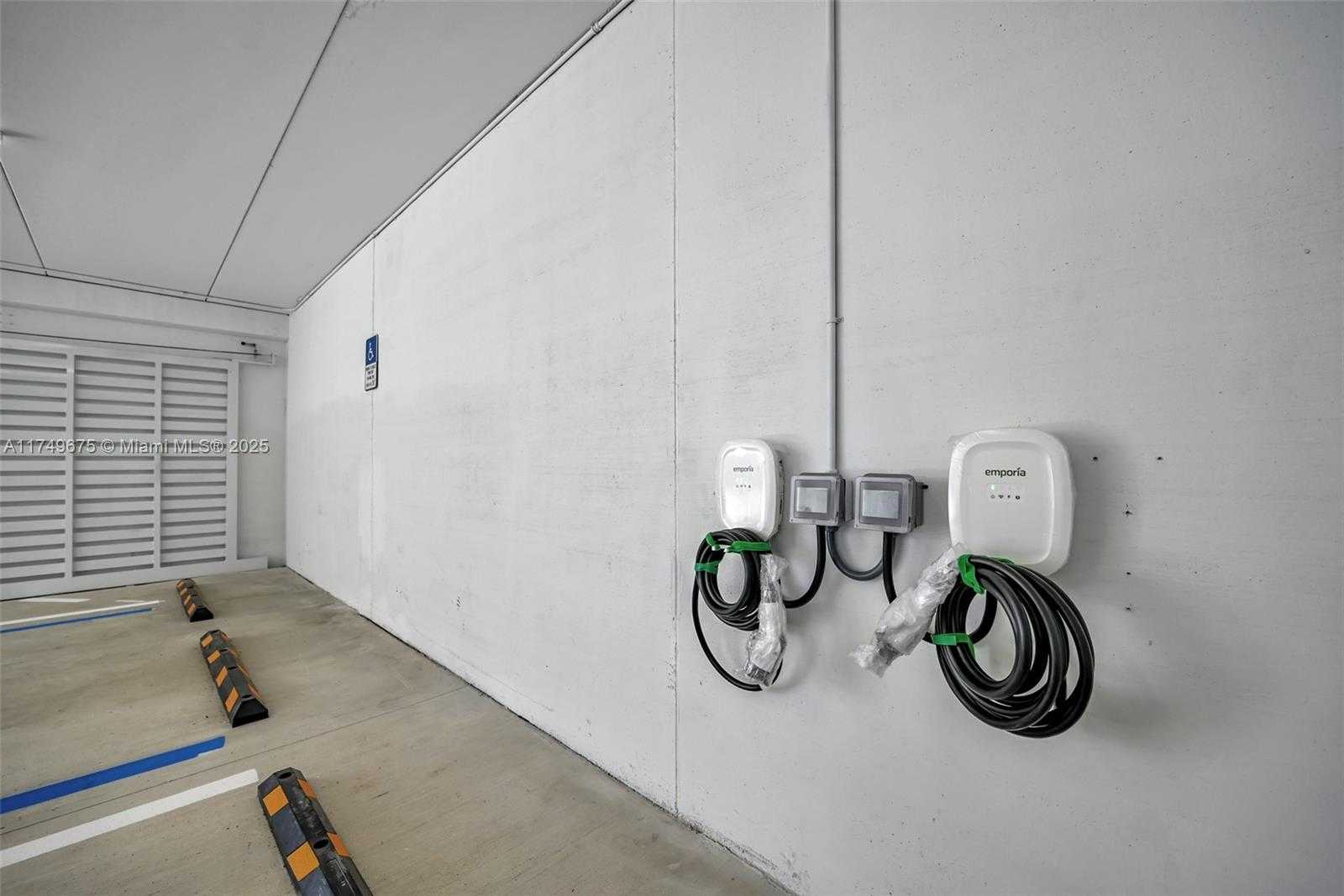 Small Image of 210 NORTH EAST 68TH ST #1, Miami Number 11