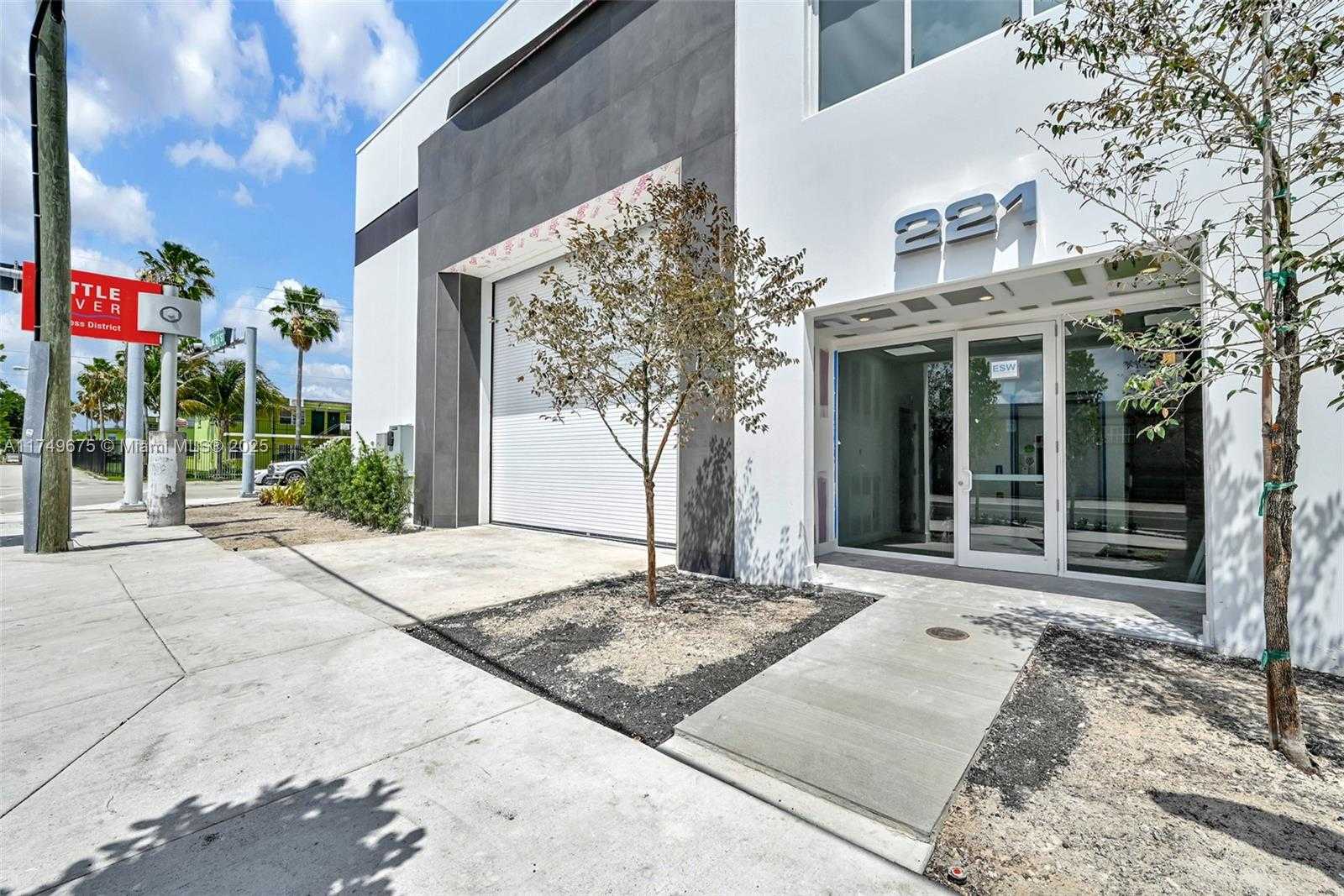 Small Image of 210 NORTH EAST 68TH ST #1, Miami Number 3