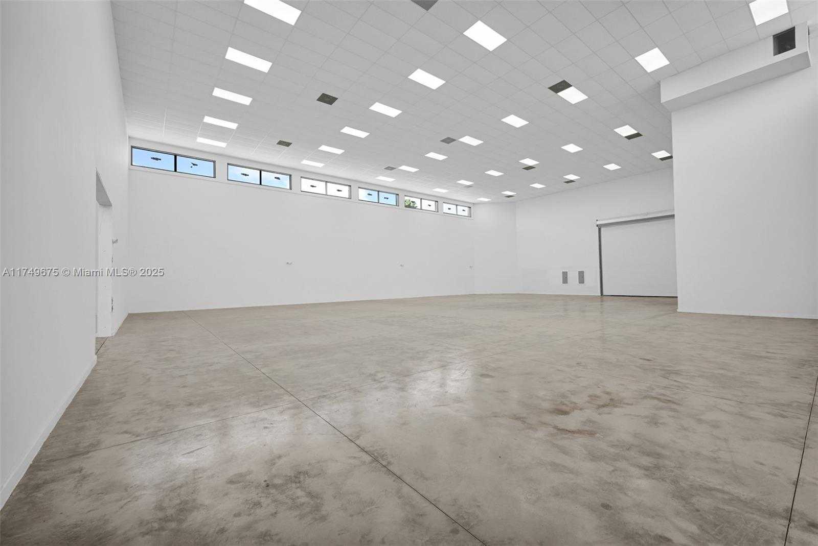 Small Image of 210 NORTH EAST 68TH ST #1, Miami Number 37