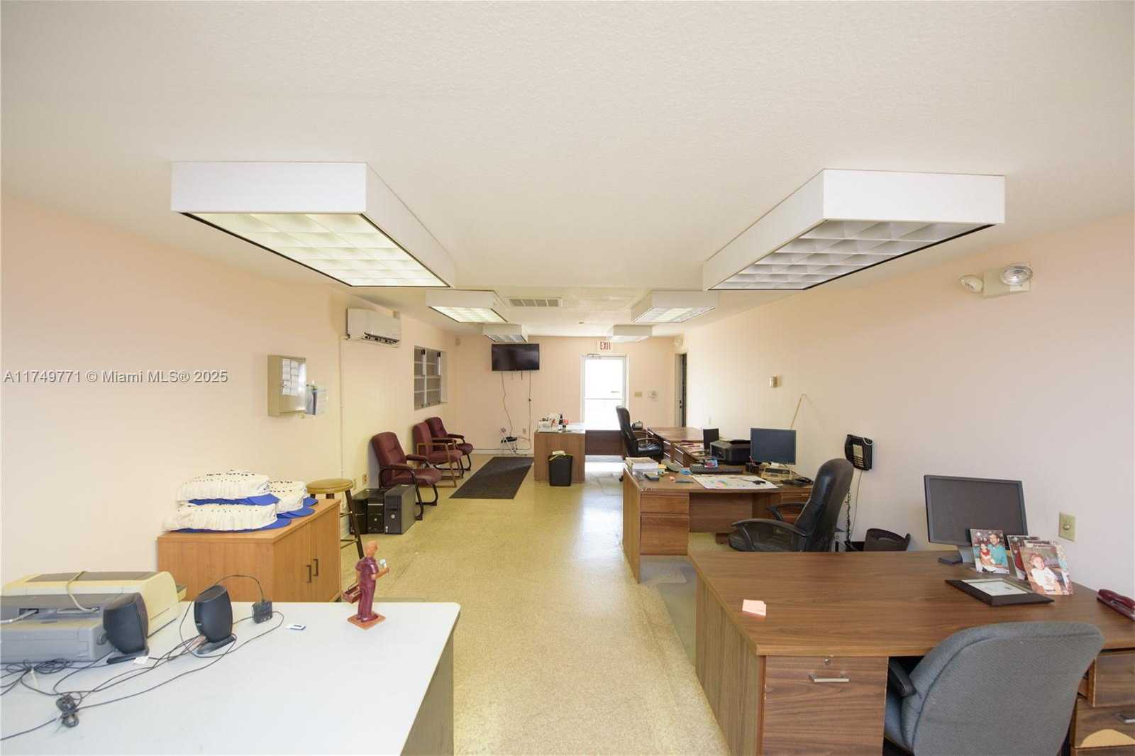 Small Image of 504 WEST MOWRY DR, Homestead Number 14
