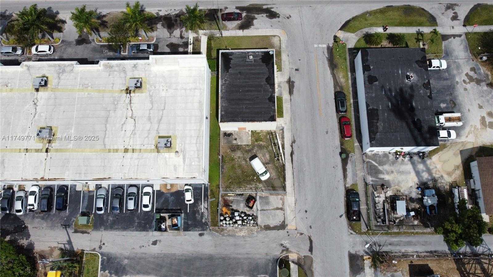 Small Image of 504 WEST MOWRY DR, Homestead Number 23