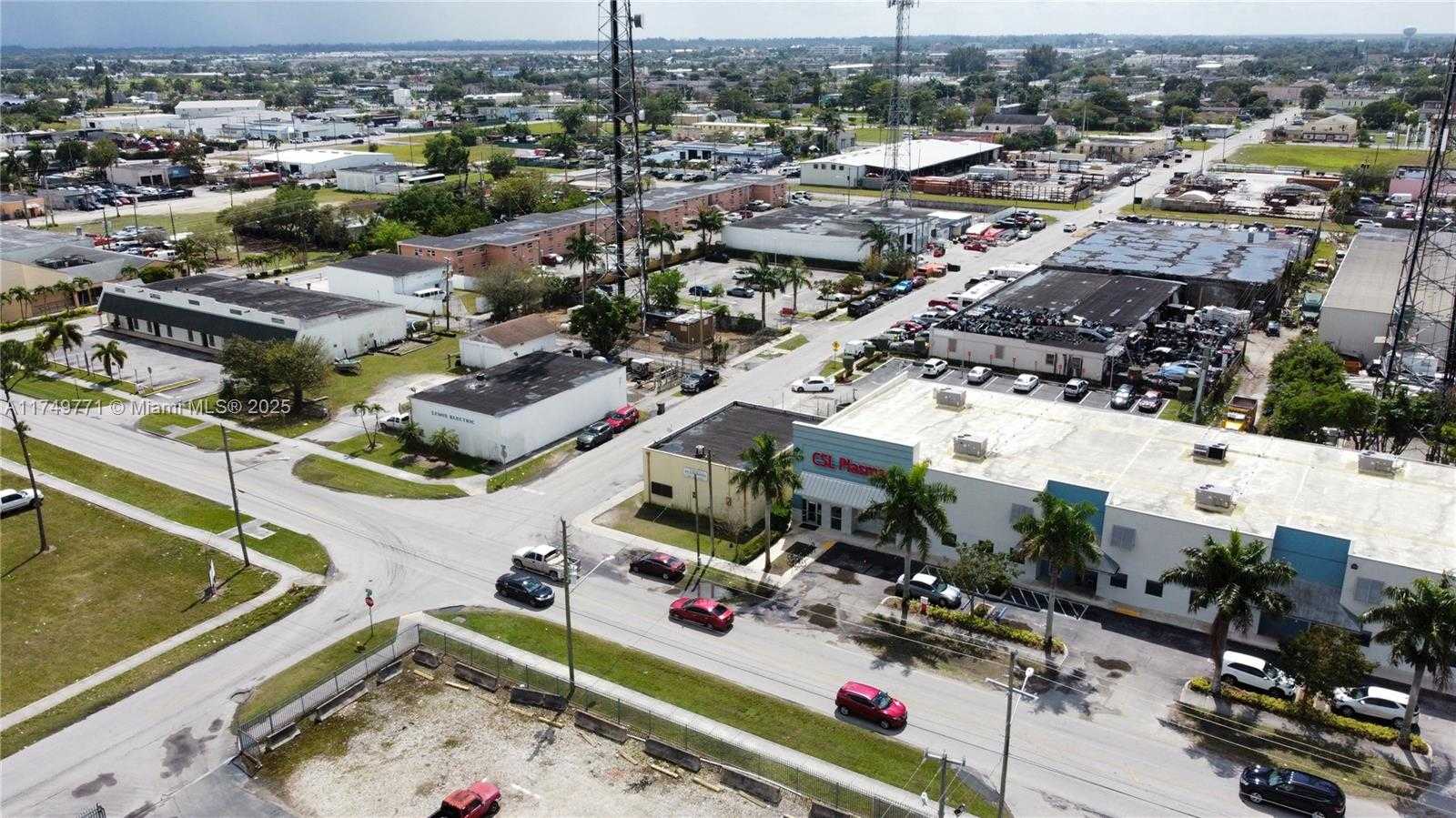 Small Image of 504 WEST MOWRY DR, Homestead Number 31