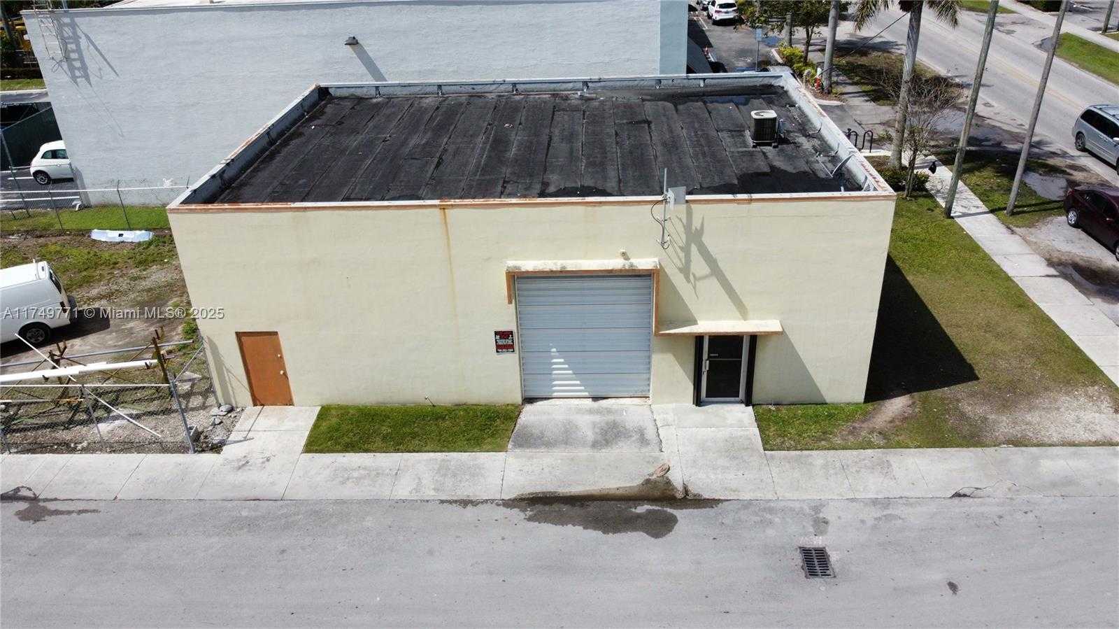 Small Image of 504 WEST MOWRY DR, Homestead Number 32
