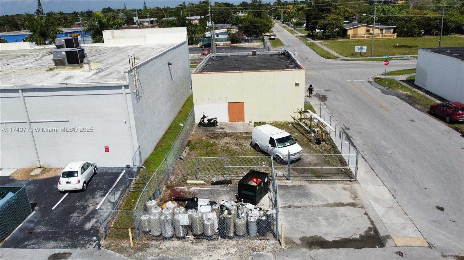 Small Image of 504 WEST MOWRY DR, Homestead Number 35