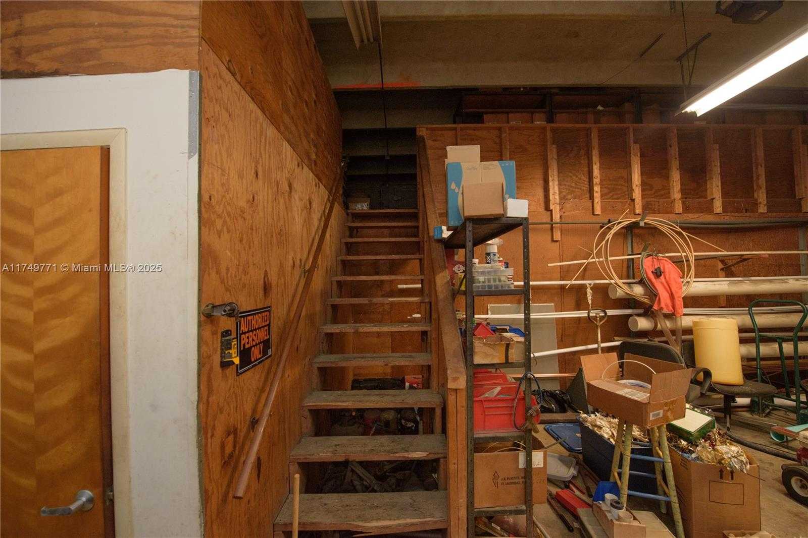 Small Image of 504 WEST MOWRY DR, Homestead Number 6