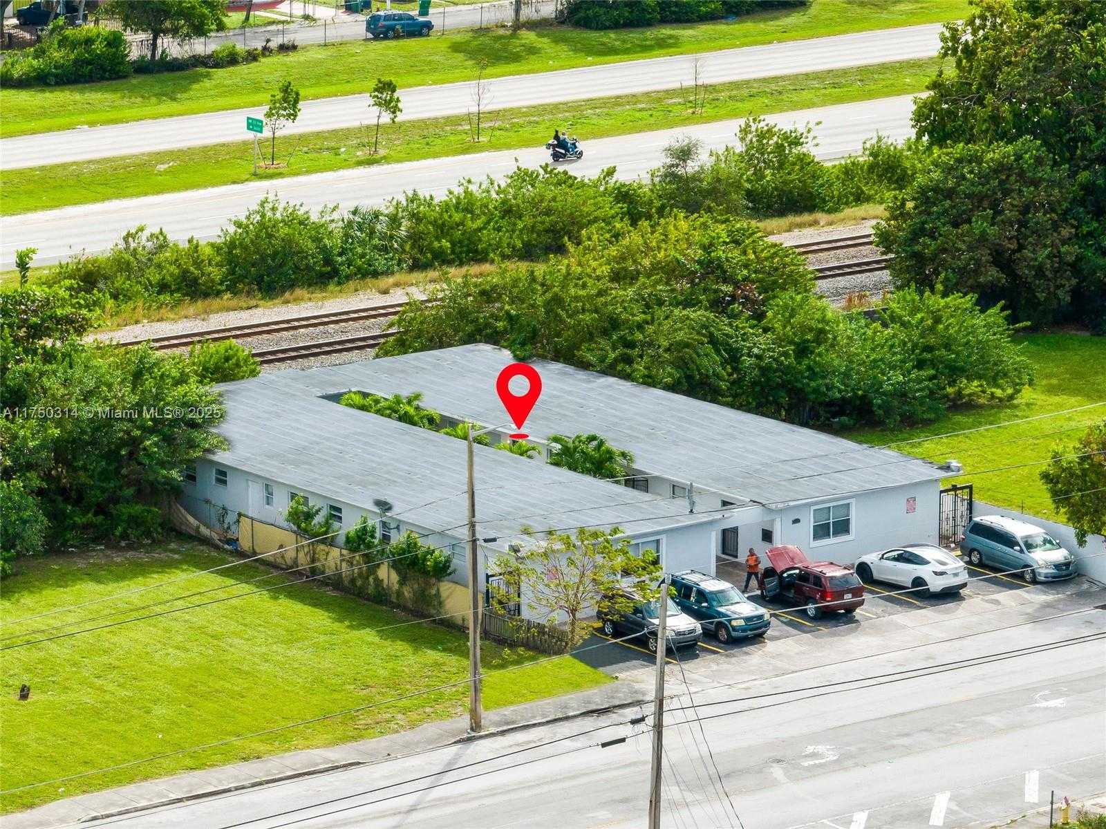 Small Image of 1331 Sharazad Blvd, Opa-locka, FL 33054, USA Number 25