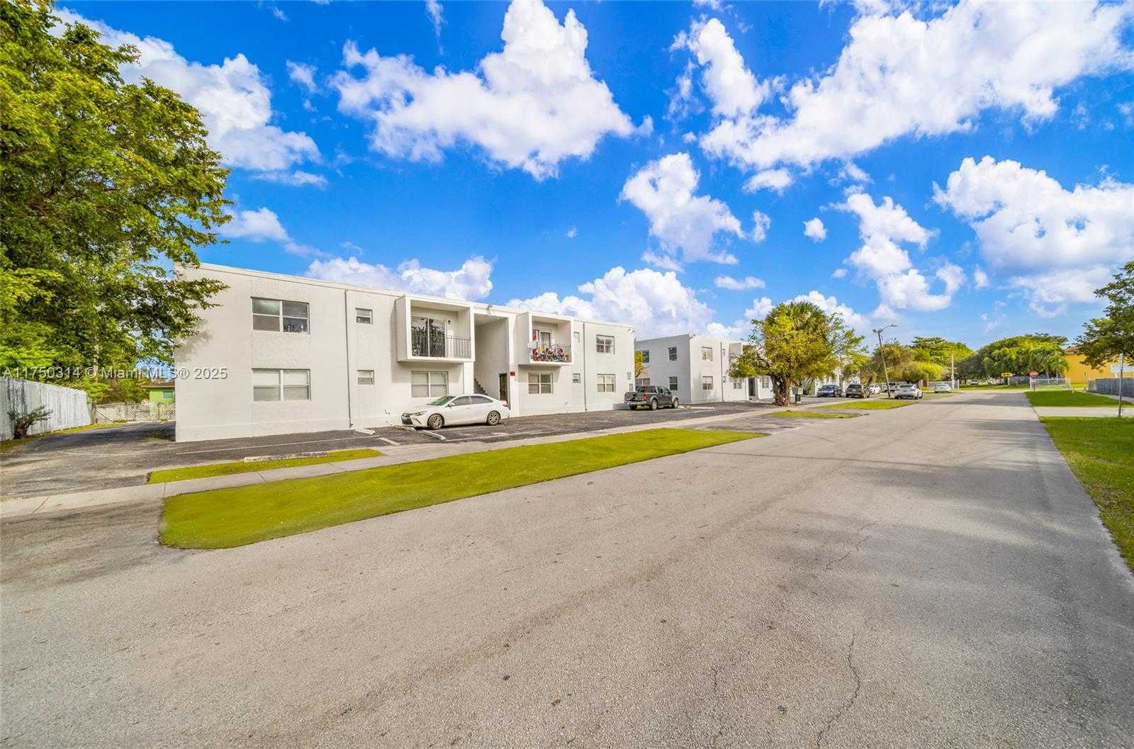 Small Image of 1331 Sharazad Blvd, Opa-locka, FL 33054, USA Number 57