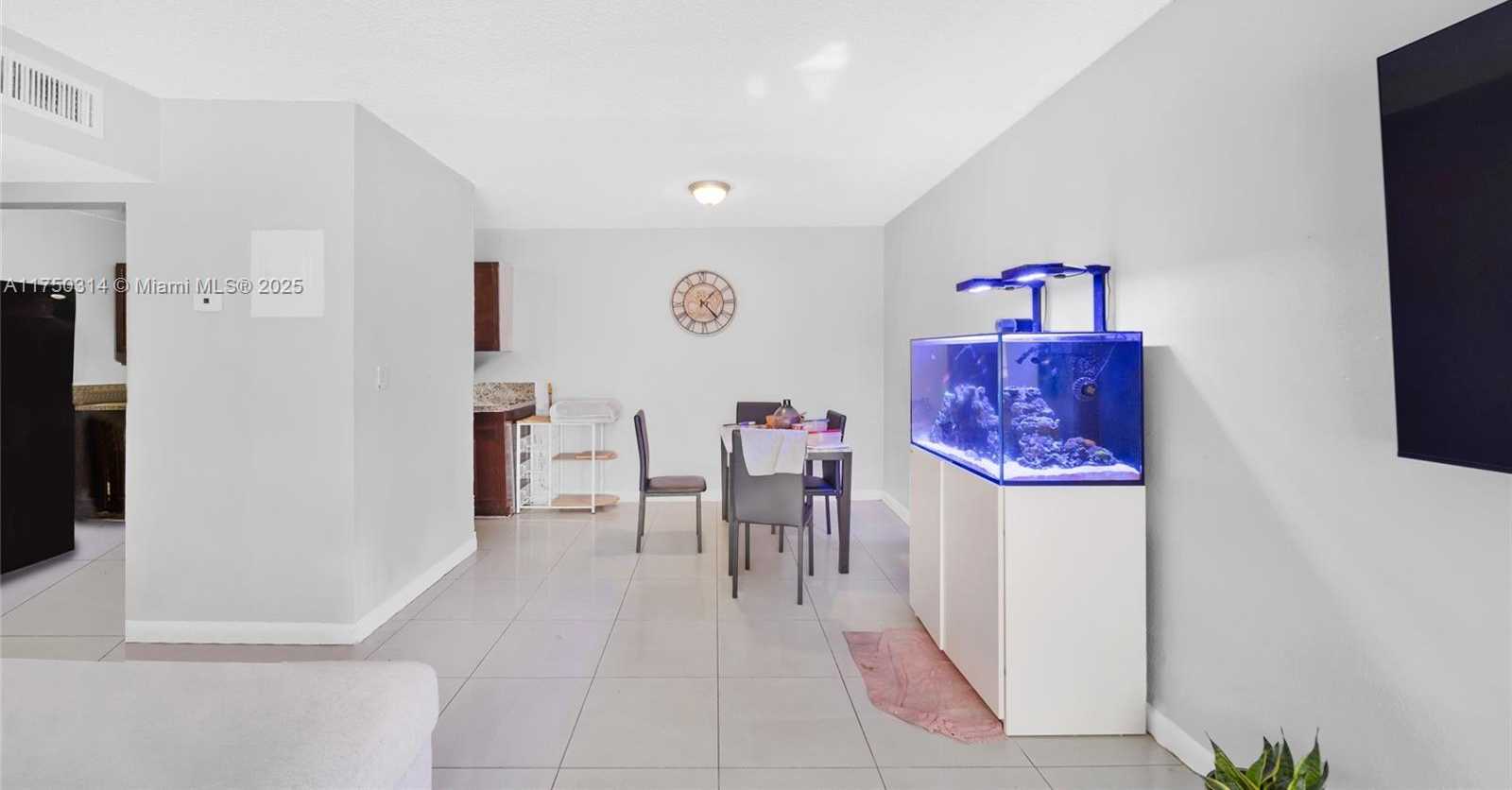 Small Image of 1331 Sharazad Blvd, Opa-locka, FL 33054, USA Number 63