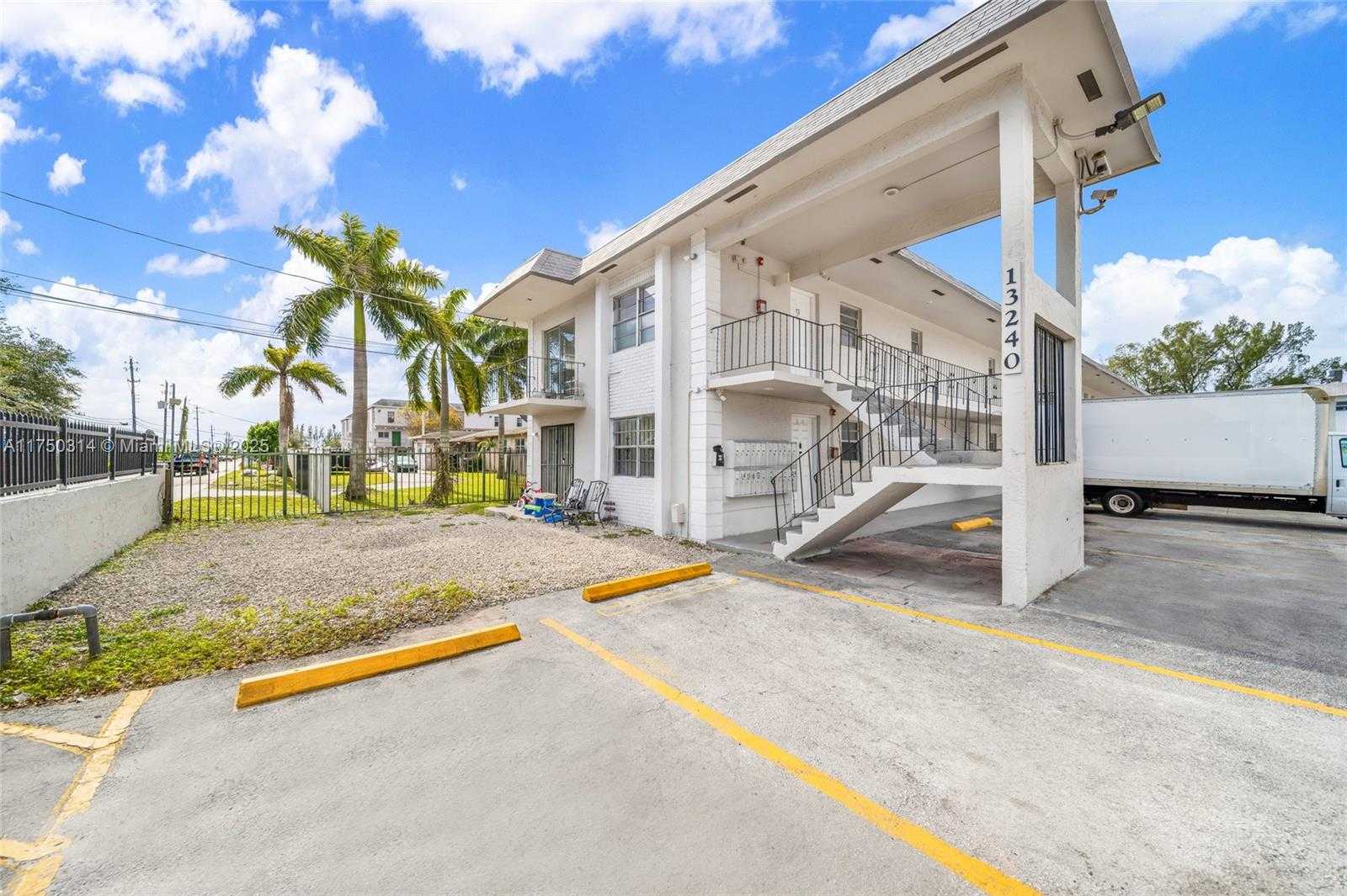 Small Image of 1331 Sharazad Blvd, Opa-locka, FL 33054, USA Number 71
