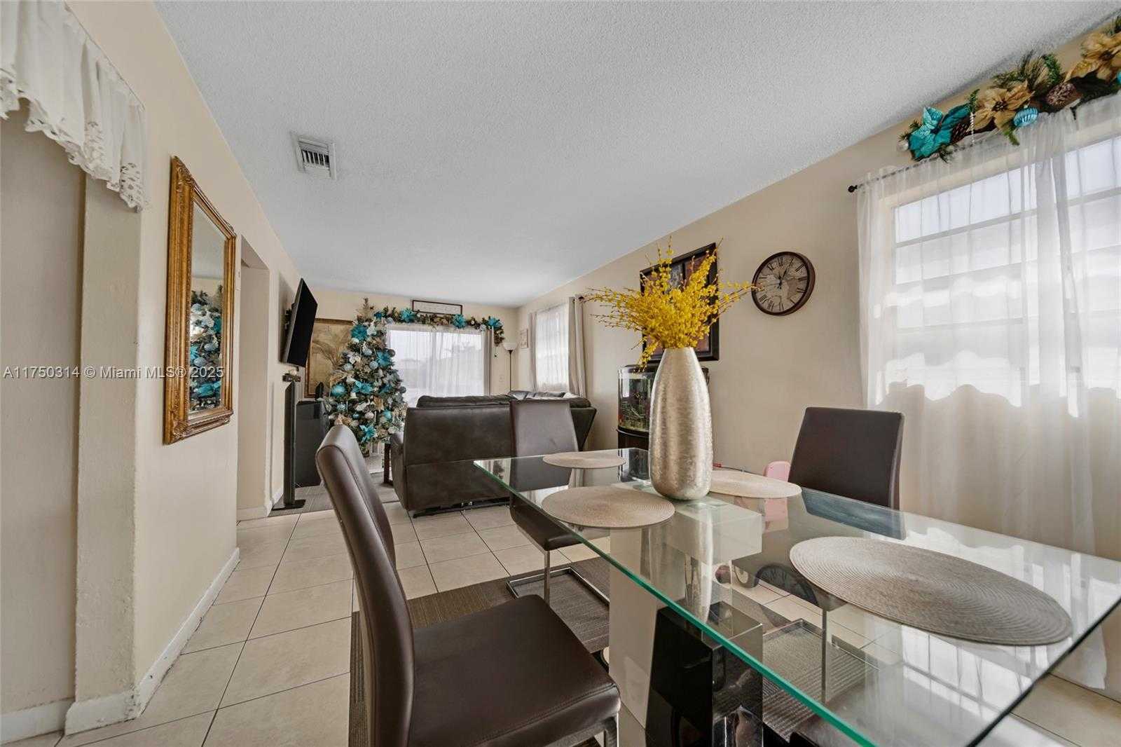Small Image of 1331 Sharazad Blvd, Opa-locka, FL 33054, USA Number 84