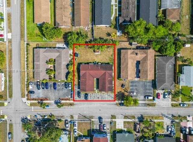 Small Image of 4141 SOUTH WEST 20TH ST #1-5, West Park Number 3