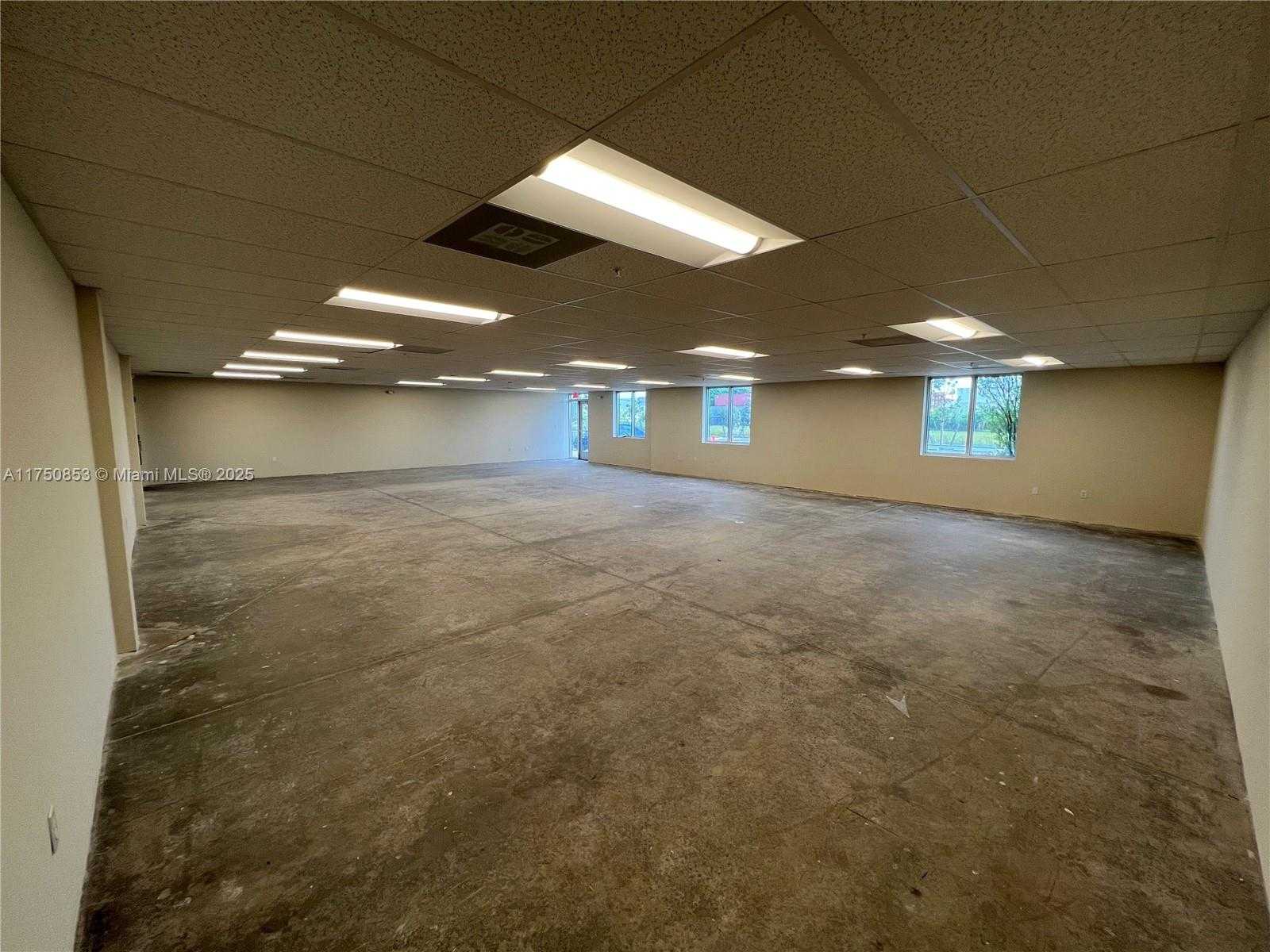 Small Image of 8565 WEST 44TH AVE #102, Hialeah Number 14