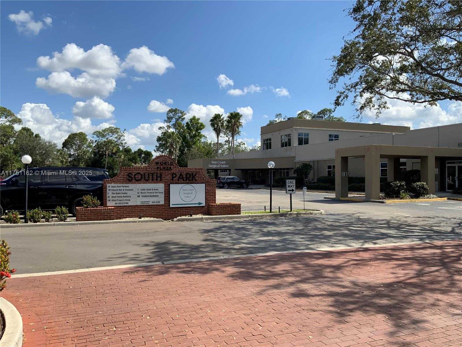 Small Image of 12731 NEW BRITTANY BLVD, Fort Myers Number 2