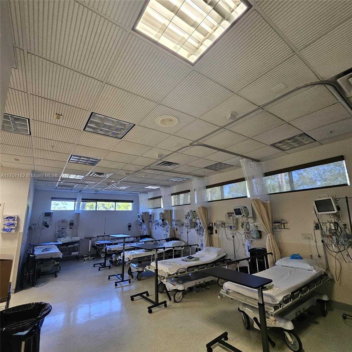 Small Image of 12731 NEW BRITTANY BLVD, Fort Myers Number 24